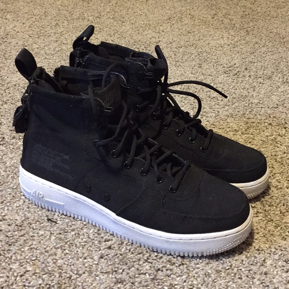Black AF1 SF1’s